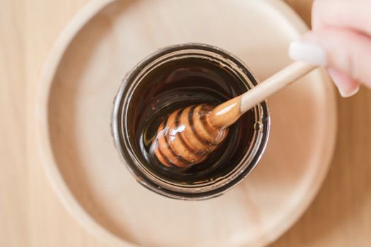 manuka honey jar